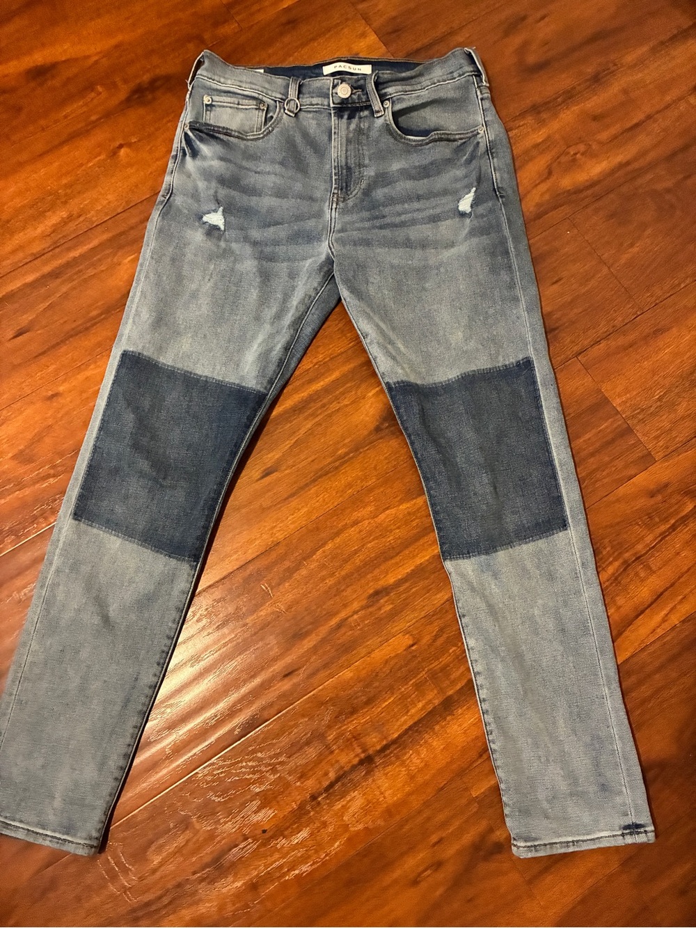 PacSun  Light Blue  Jeans with Dark Knee Panels